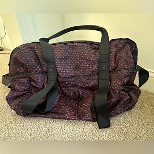 Lulu lemon duffle